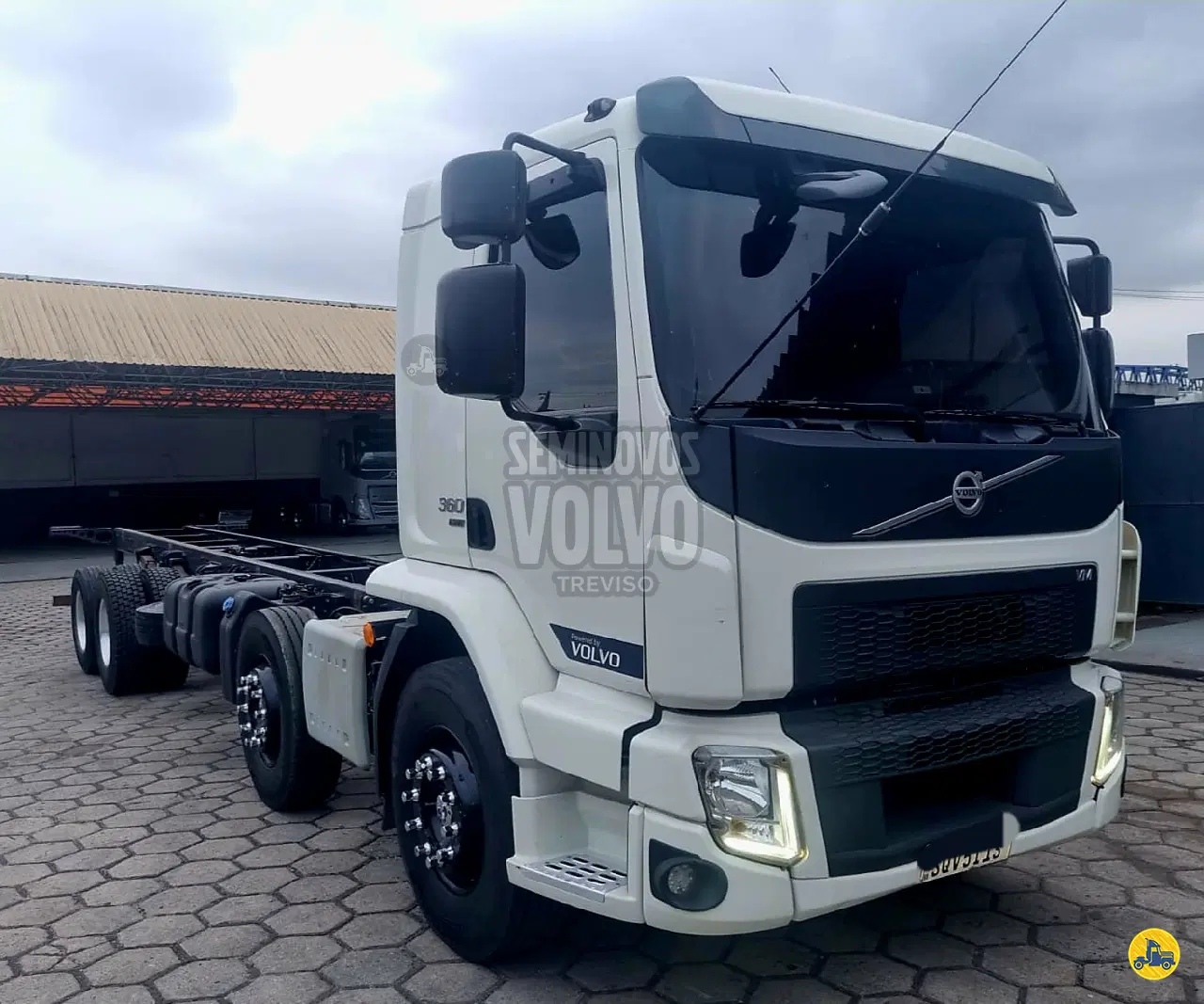 VOLVO VM 360
