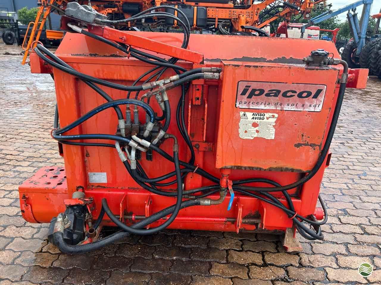 VAGÃO MISTURADOR AUTOCARREGÁVEL