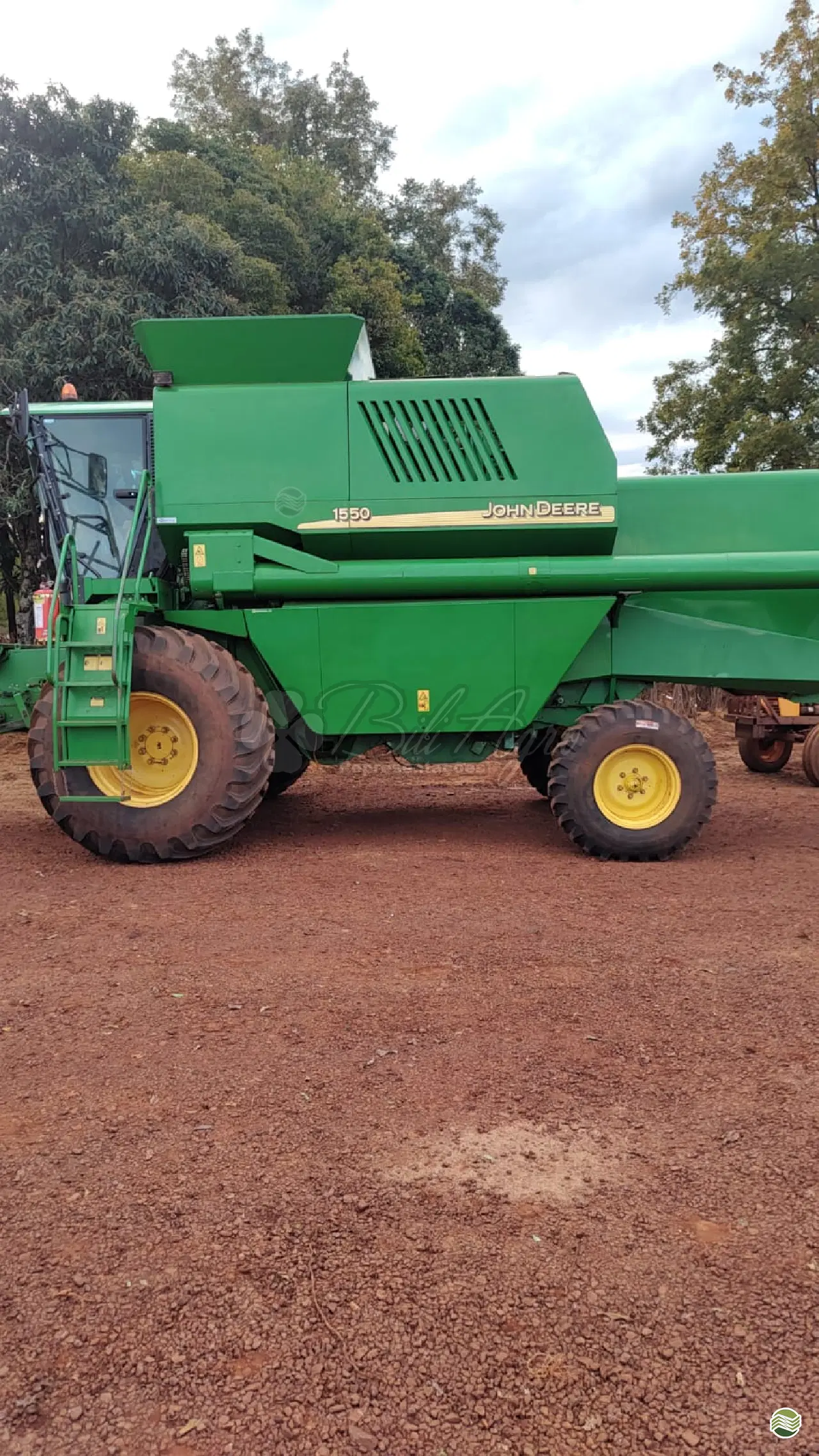 JOHN DEERE 1550