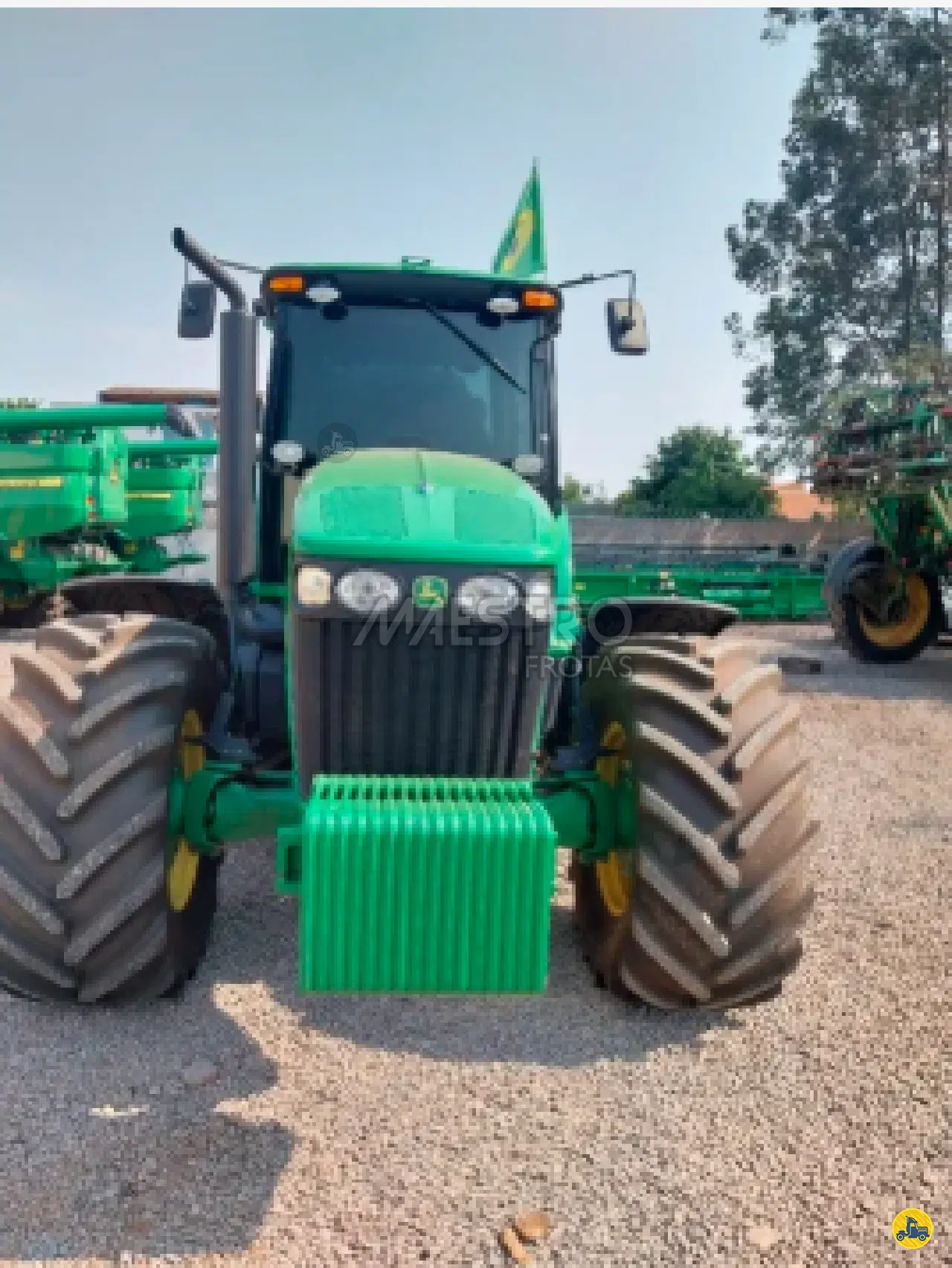 JOHN DEERE 7200J