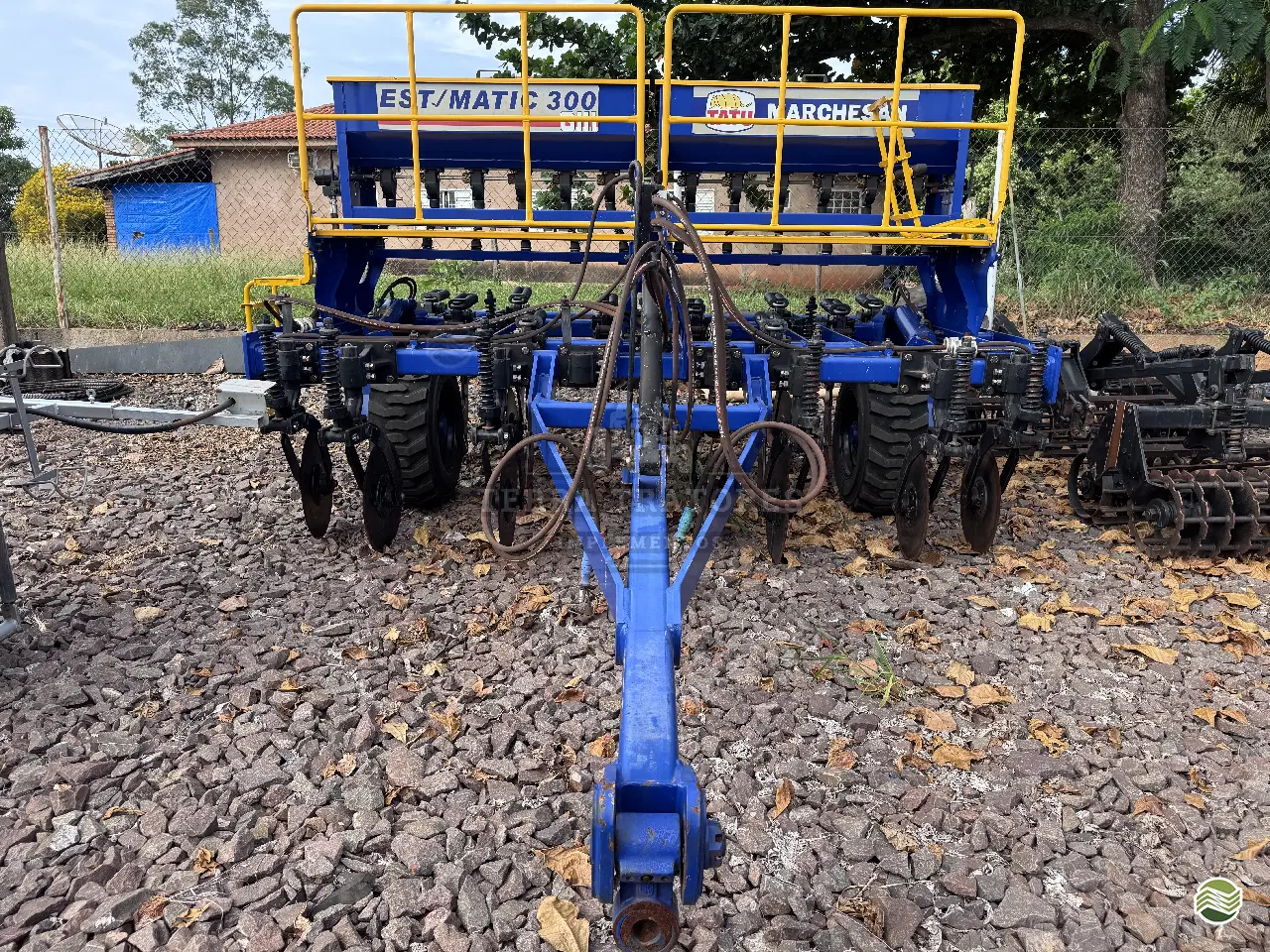 11 HASTES DISCO CORTE