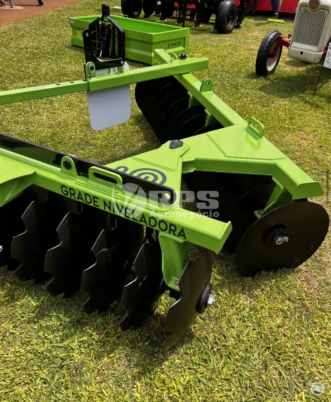 NIVELADORA 28 DISCOS