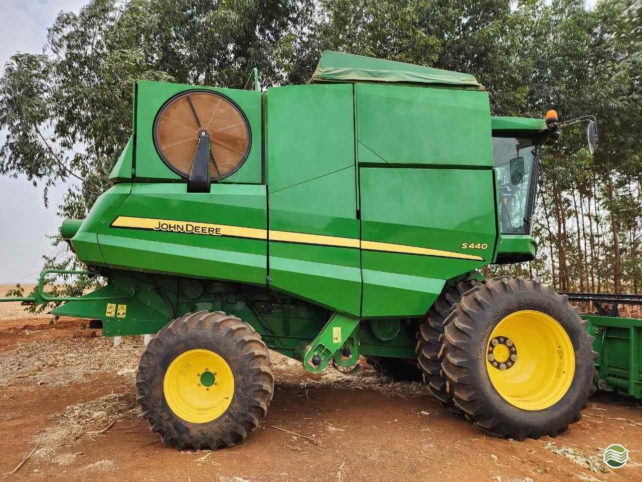 JOHN DEERE S440