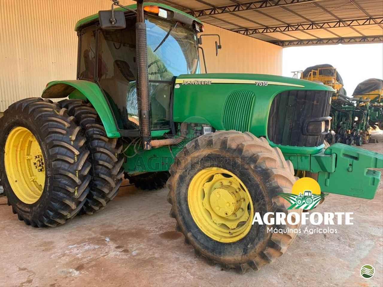 JOHN DEERE 7515