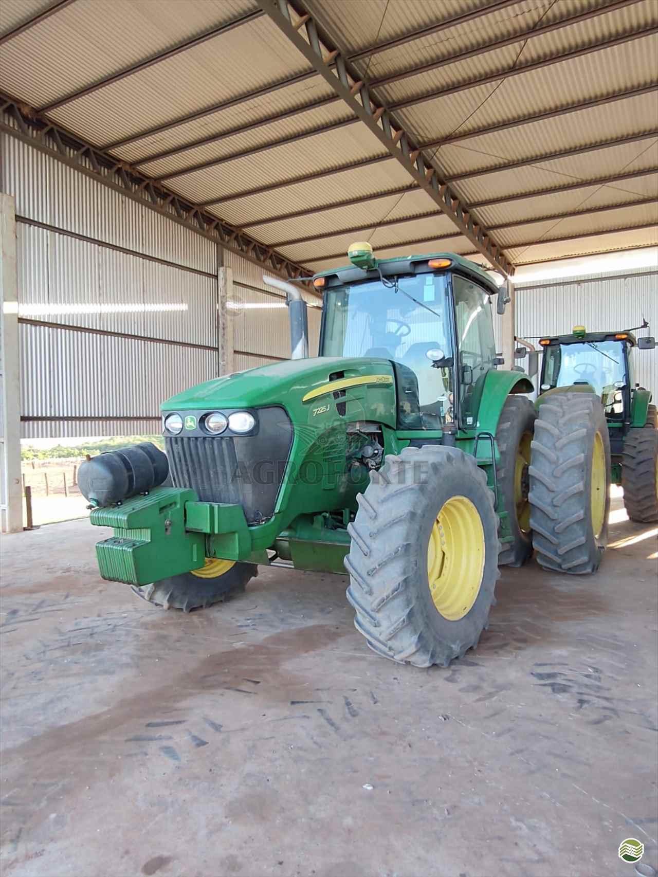 JOHN DEERE 7225