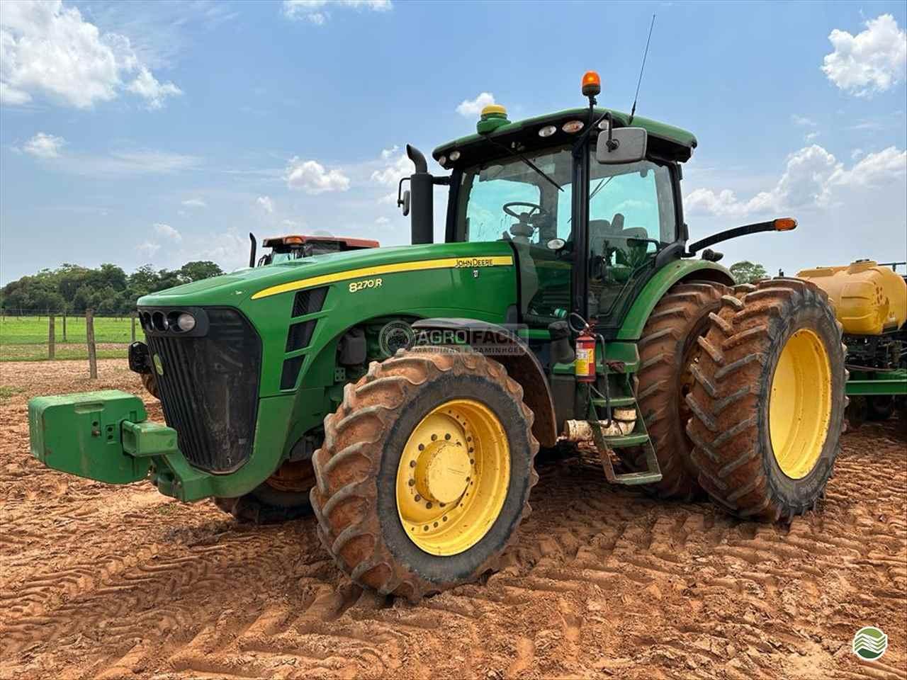 JOHN DEERE 8270